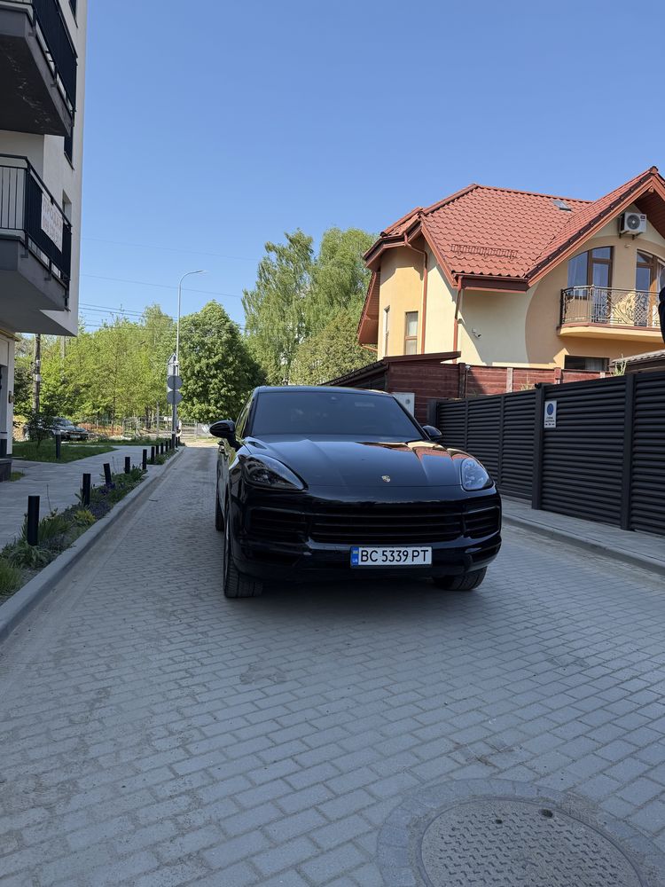 Porsche  cayenne matrix