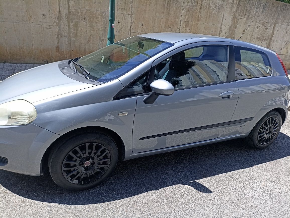 VENDO FIAT PUNTO 1.2 Gasolina