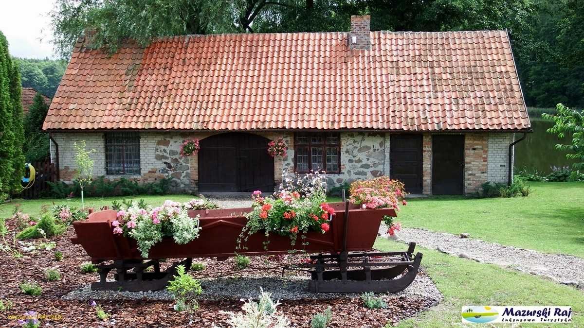 Mazury wakacje dom 220m 6/12/24os bezp nad jeziorem plaża ryby ognisko