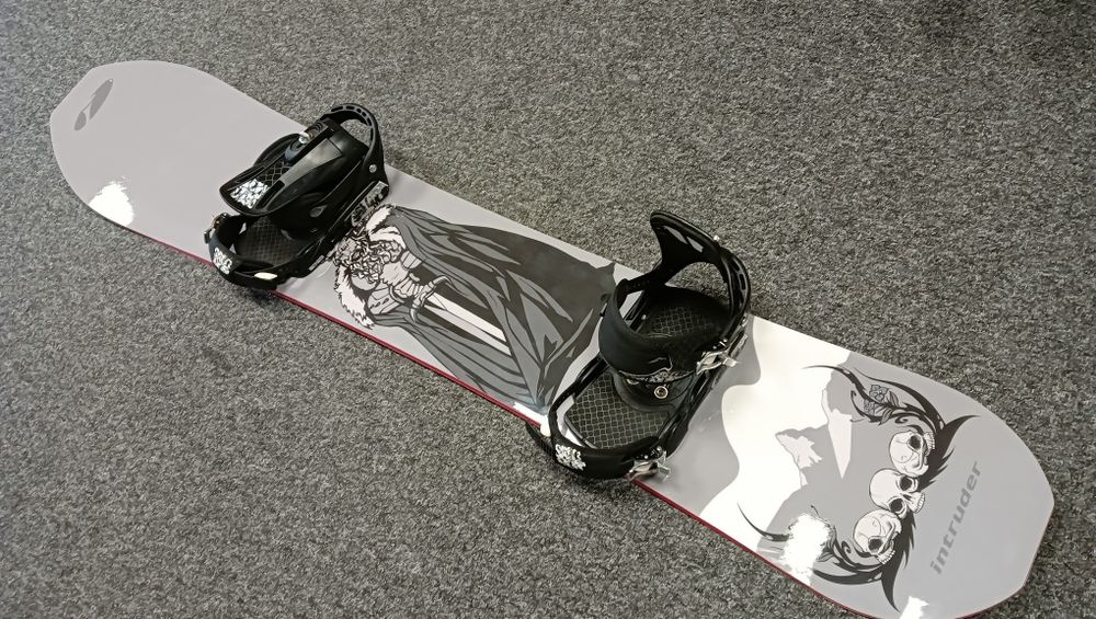 Snowboard Intruder 166cm. Wide+wiązania Salomon