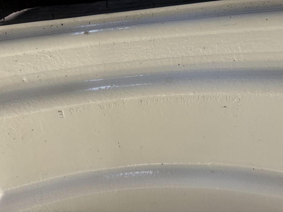 Koła New Holland Case opony 16.9- 30 420mm Mitas