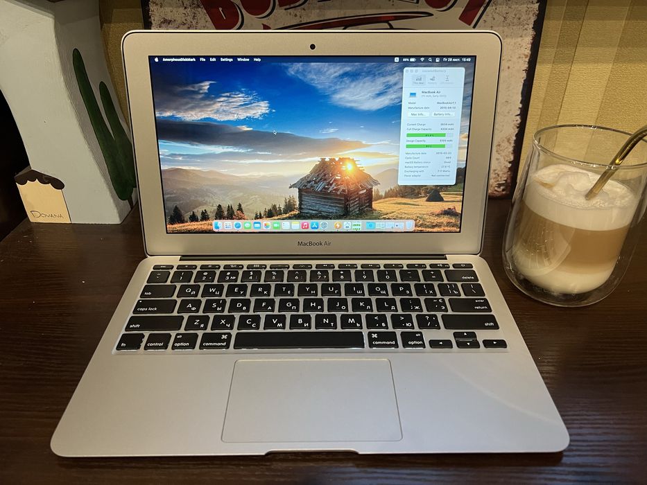 Майже ідеальний MacBook Air 11 A1465 2015, БАТАРЕЯ 6 годин