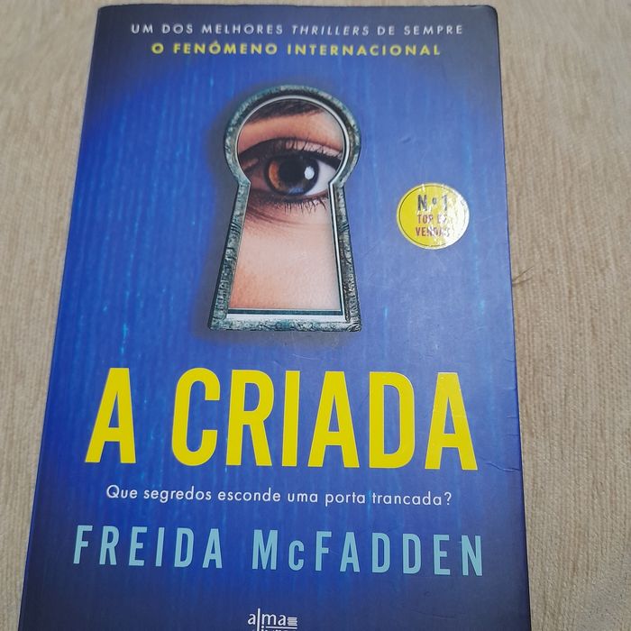 A criada de Freida McFadden.