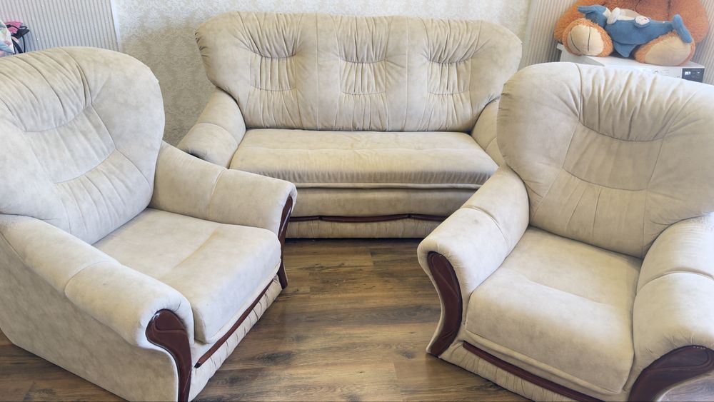 Диван + 2 крісла