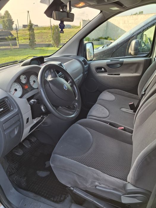 Wynajem busa 9os/8os.