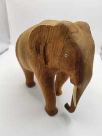 Drewniana rzeźba slonia z kłami handmade słoń