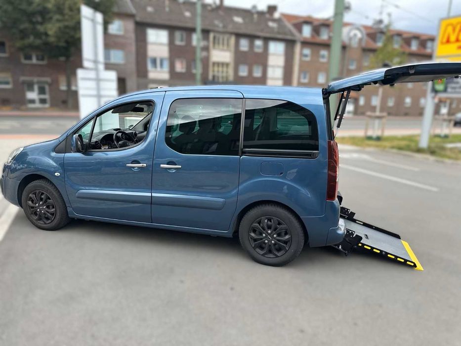 Viatura Adaptada Automática  5Lugares + Cadeira de Rodas  com Garantia