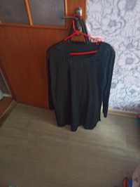 Кофта чорного кольору,з довгим рукавом