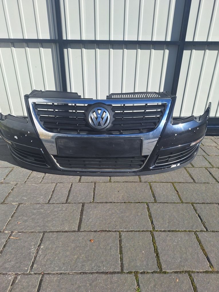 Zderzak przód przedni VW Passat b6 rok 09 kod lak LC9X
