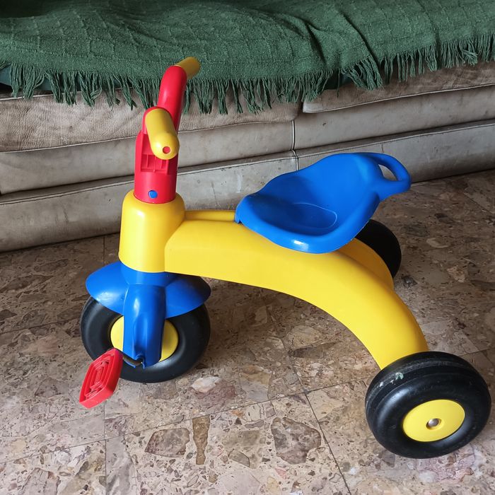 Triciclo de criança