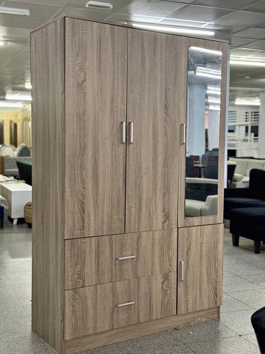 Roupeiros de madeira com 3 portas - Oferta de fim de ano