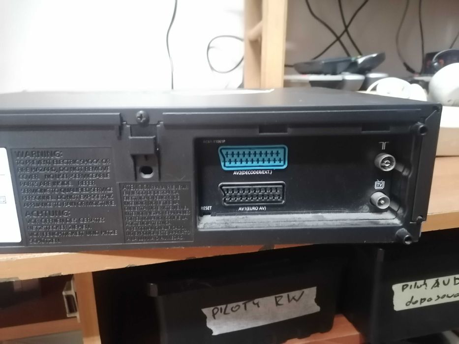 Magnetowid VHS Samsung SV-423X