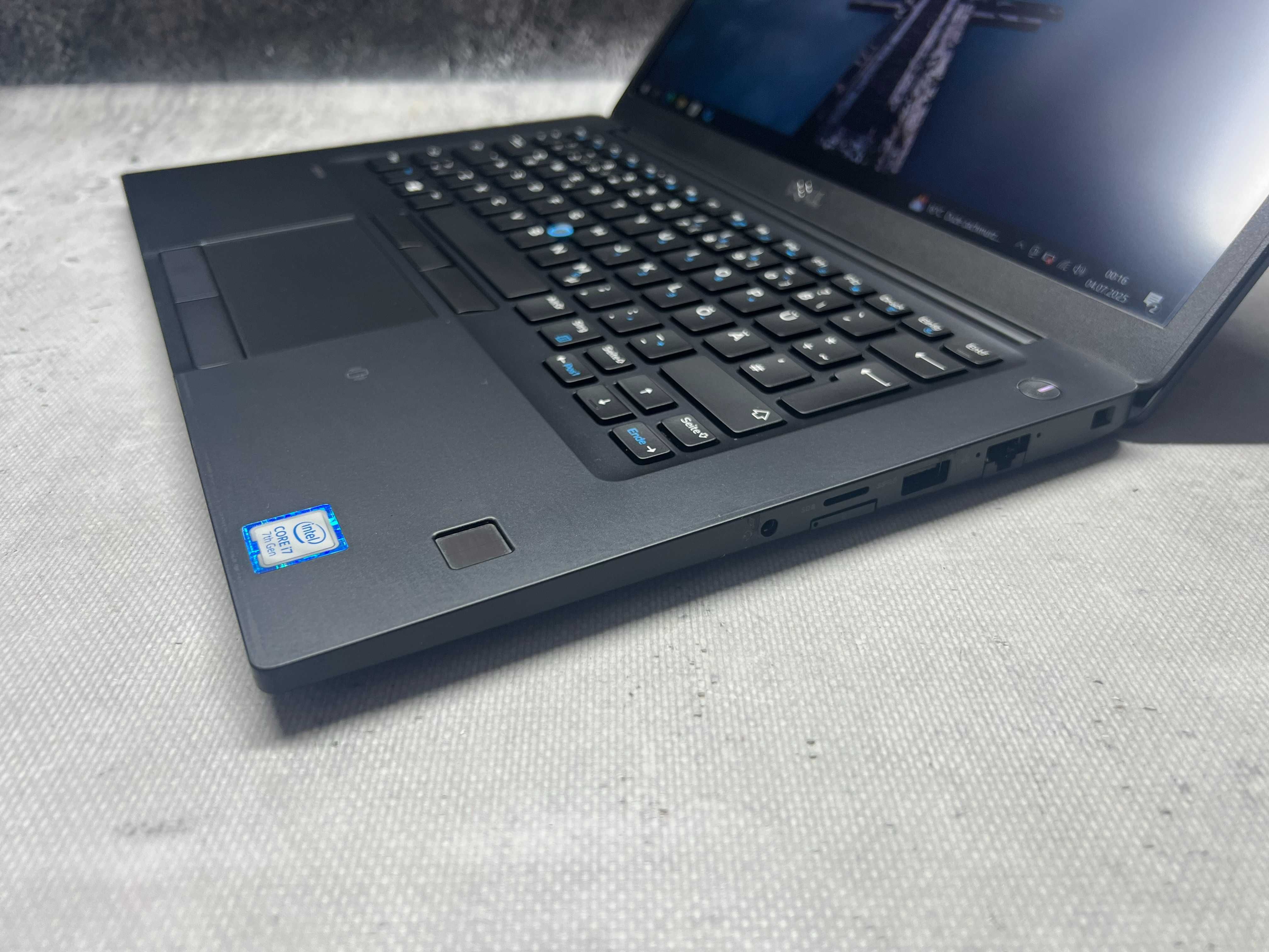 Dell Latitude / i7 7600u 3.9 GHz / 16GB DDR4 / 256GB SSD / 14 FHD /W11