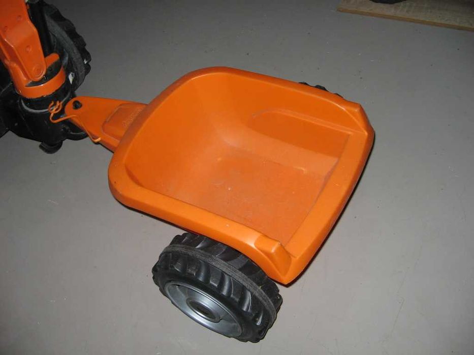 Traktor , koparka, ładowarka na pedały