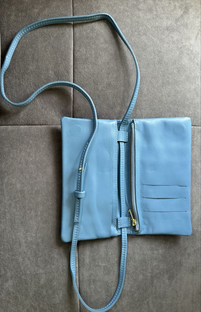 Сумка кросбоді - клатч Zara шкіряна блакитного кольору