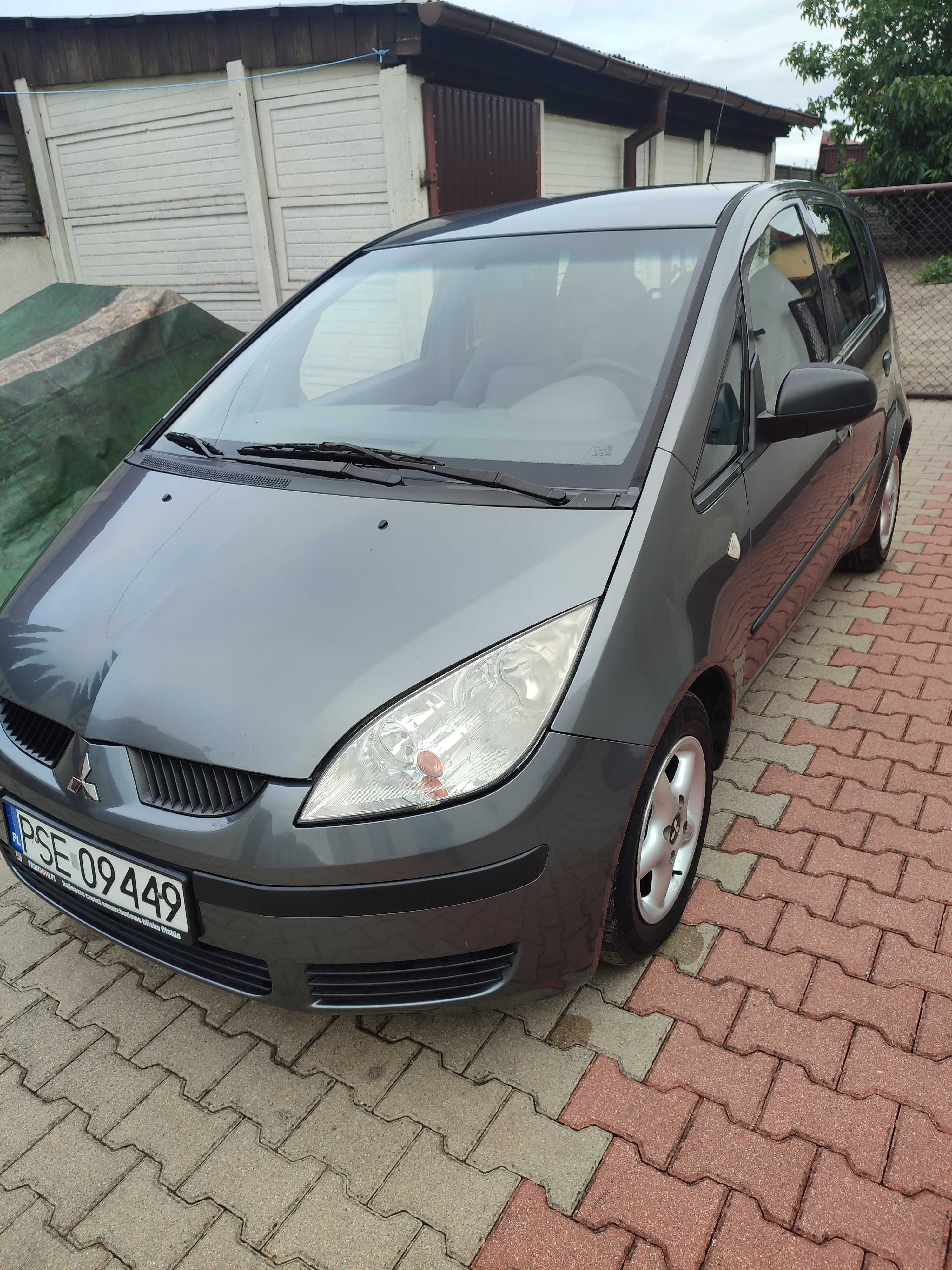 Mitsubishi Colt  2004 r 1,1 benzyna
