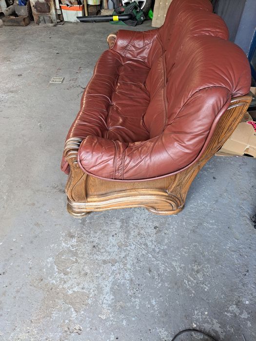 Dwa fotele i kanapa