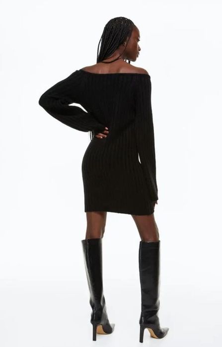 Трикотажна сукня H&M в наявності