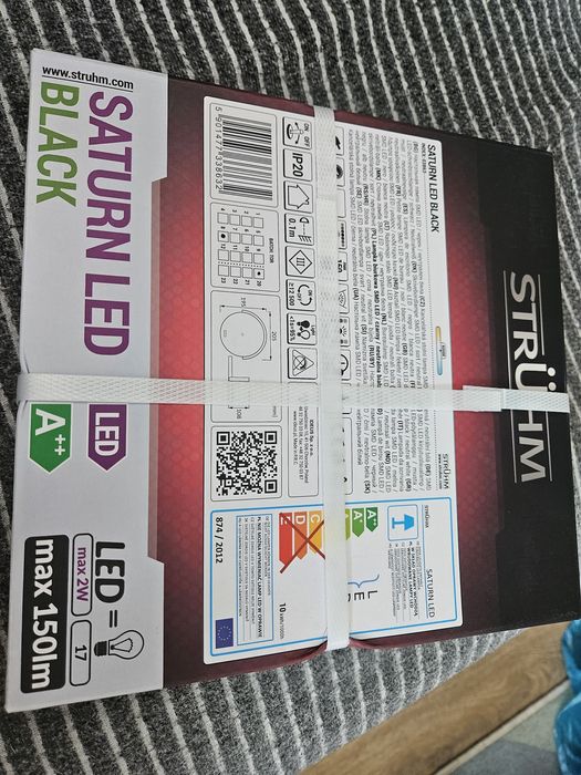 ładowanie telefonu + lampka