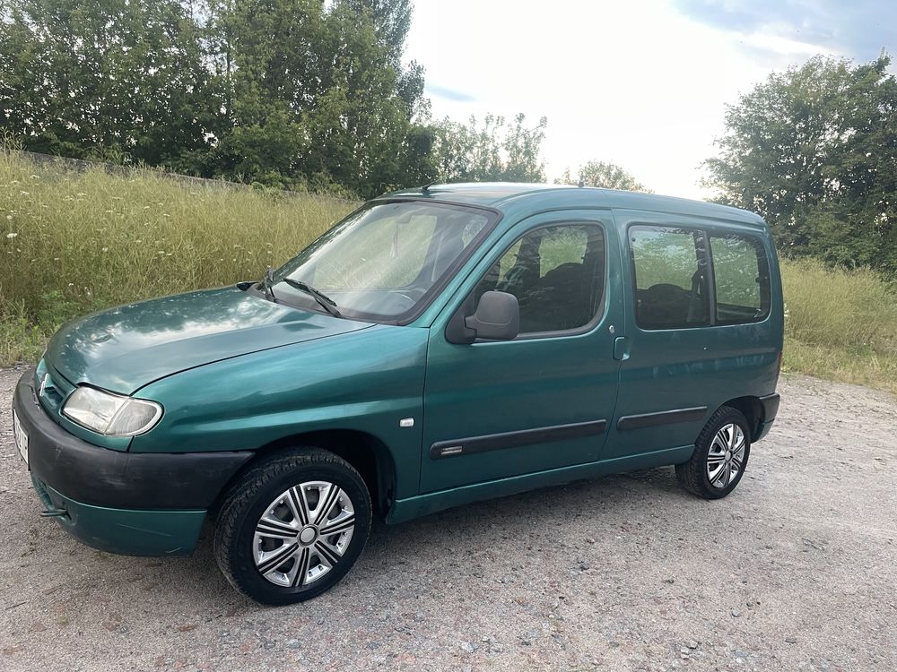Продам Citroen Berlingo 2001г