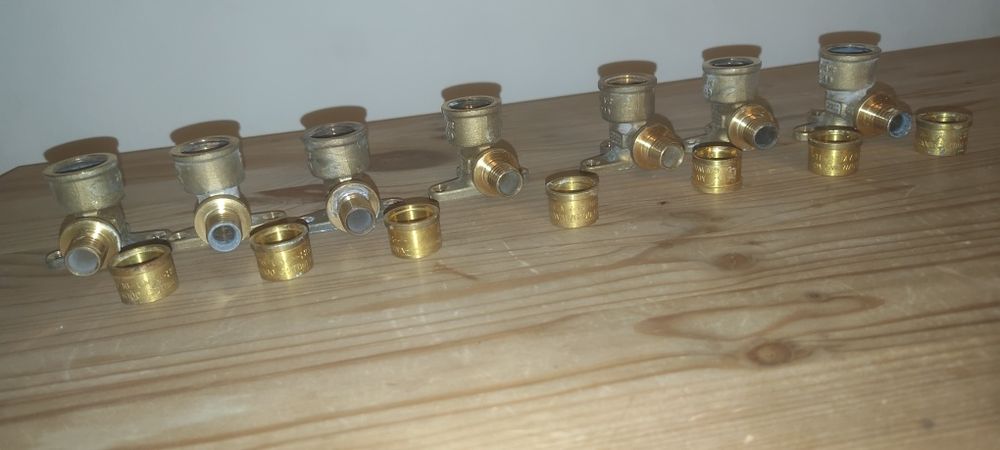 Kolana ustalone tece