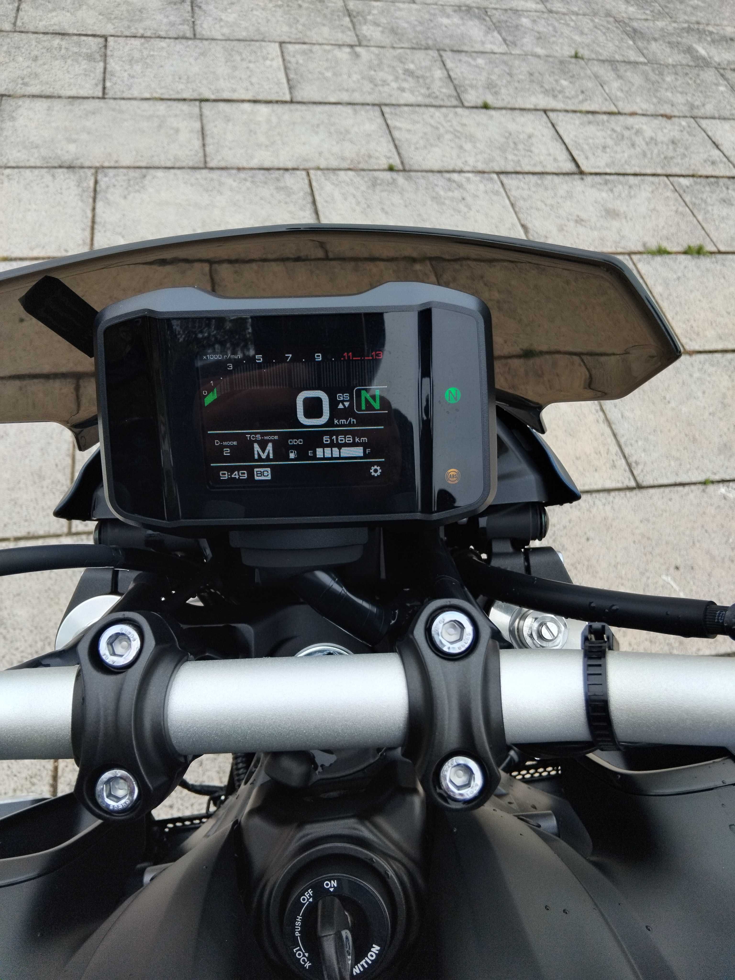 Yamaha MT 09 como nova