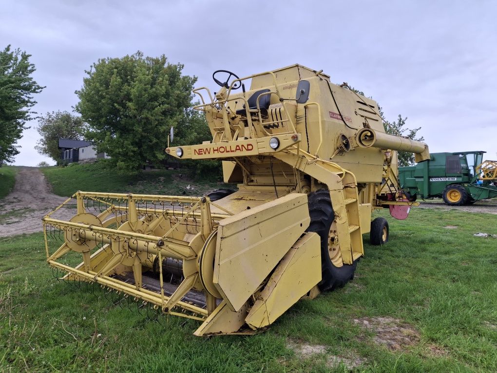 Комбайн зерновий New Holland 1520 1530