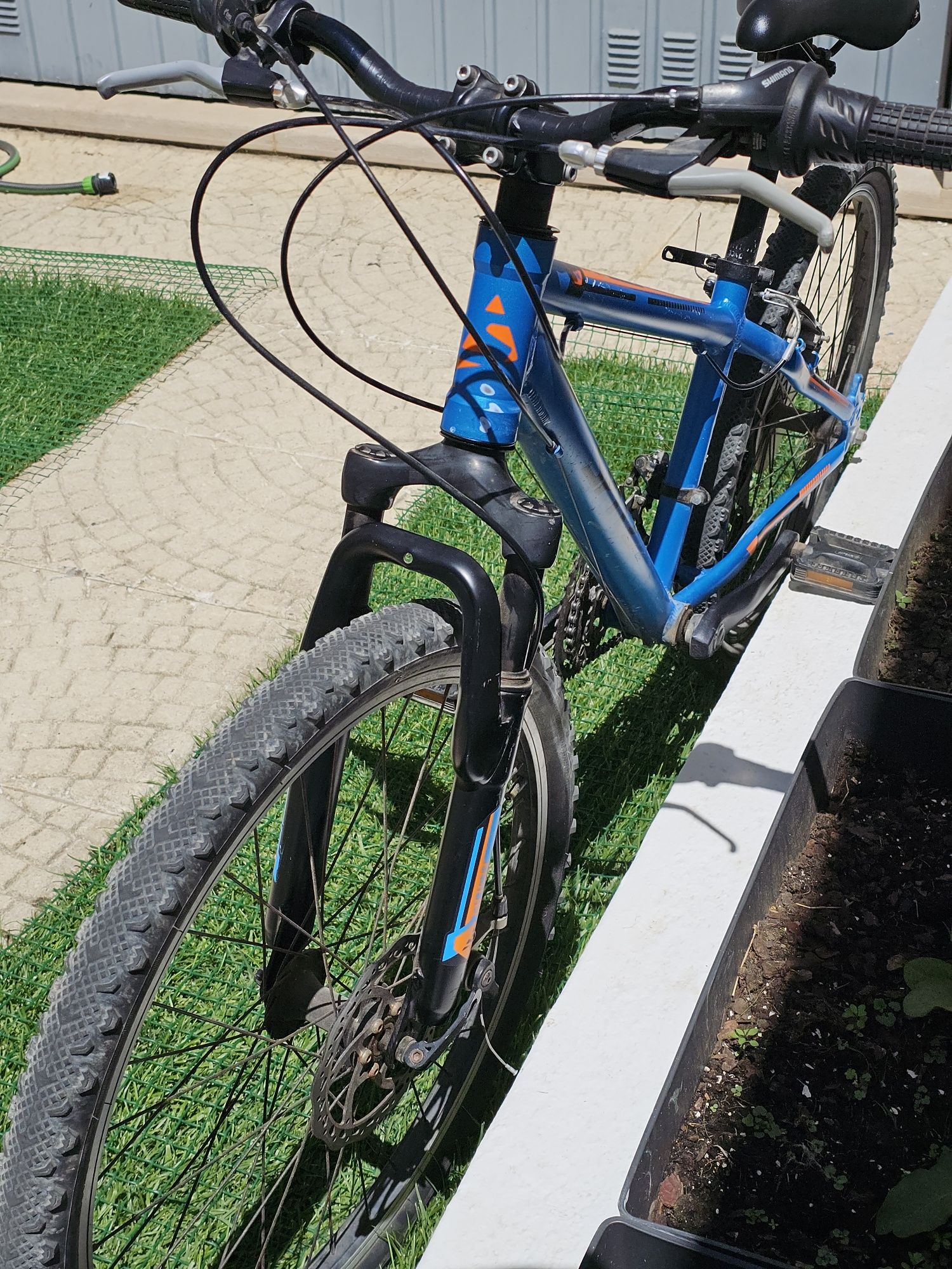 Bicicleta de criança com suspensão e travão de disco (roda 24')