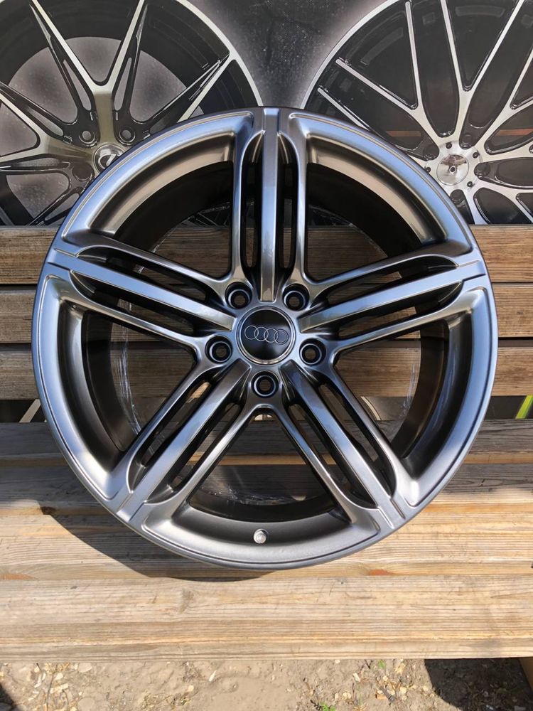 777 R21 5/130 отгинальные диски Audi