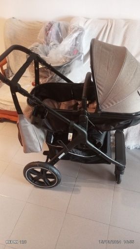 Vendo carrinho bebé,  novo