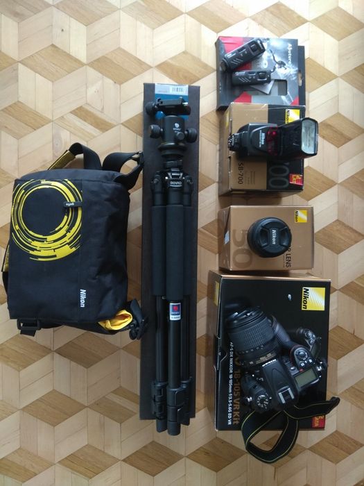 Nikon D7000 + nikkor 18-105mm i 50mm i SB700 lampa mega zestaw