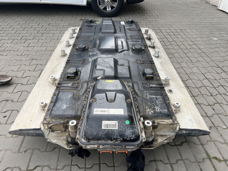 Батарея EQV стан нової акумулятор 100kwt w447 v class