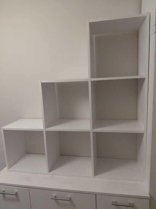 Regał schodkowy nowy złożony