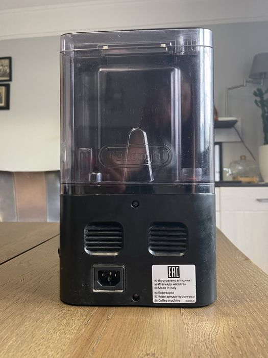 Ekspres ciśnieniowy do kawy Delonghi Autentica cappucino  ETAM29.66X