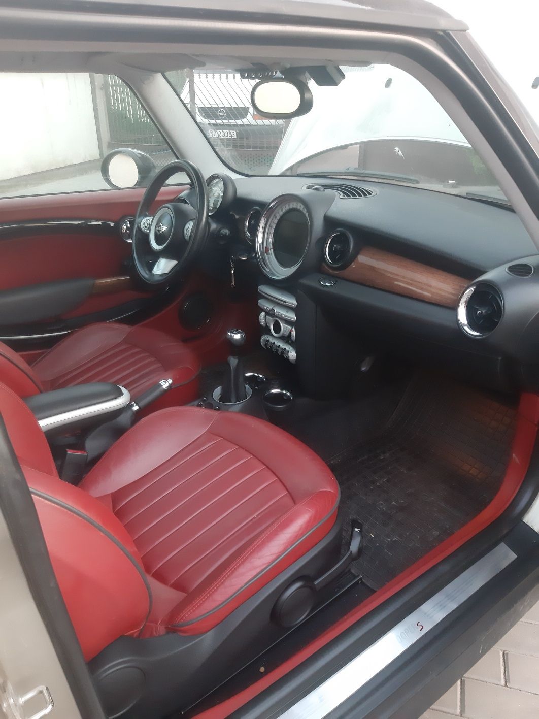 Mini Cooper S R56 .