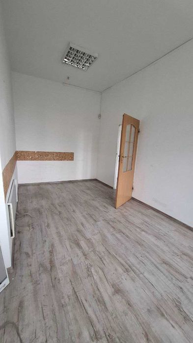 Офіс центр вул. Незалежності поруч Драмтеатру