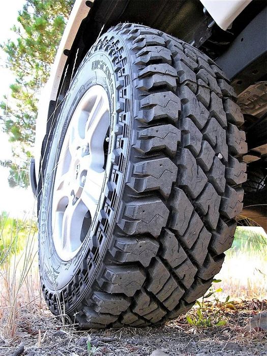 Cooper discoverer s/t Maxx 285/75 r17