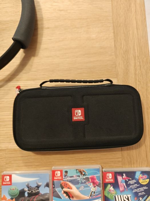 Nintendo switch Oled + 3 jogos + Ring fit