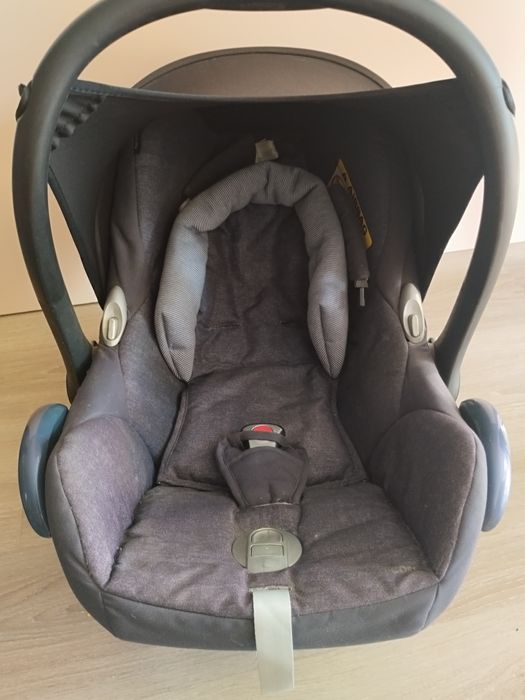 Fotelik Maxi-Cosi CabrioFix + baza FamilyFix ISOFIX – stan bardzo dobr