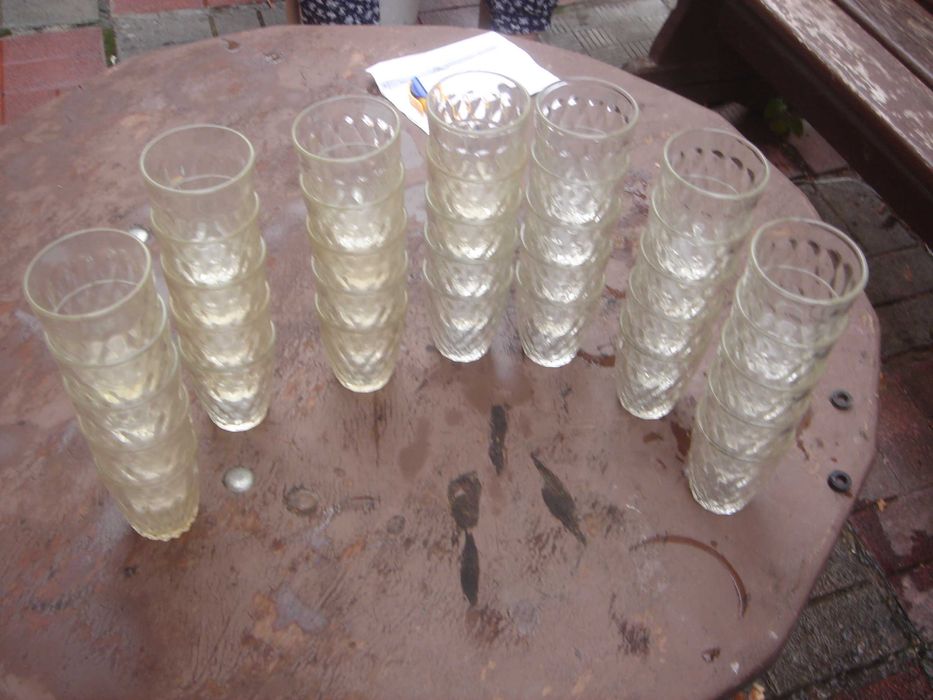 продам стекляные рюмки и стаканы