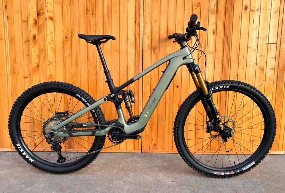 Trek Fuel+ MX 9.8 XT (США 2026р. НОВИЙ)  оригінальне зарядне