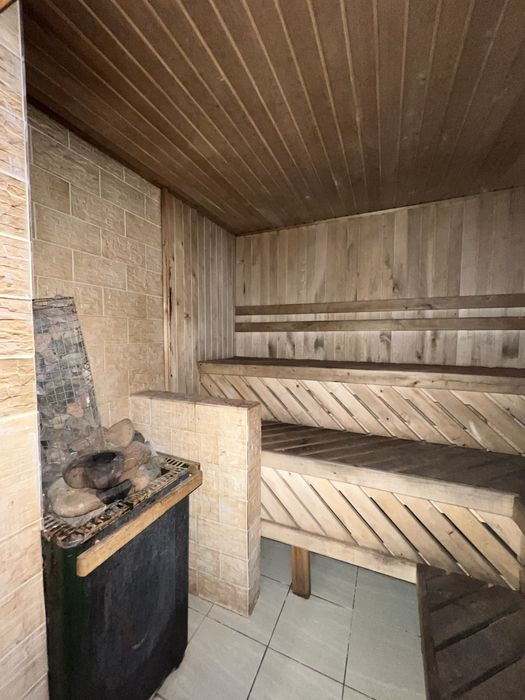 Відпочинок біля озера, село Любохин