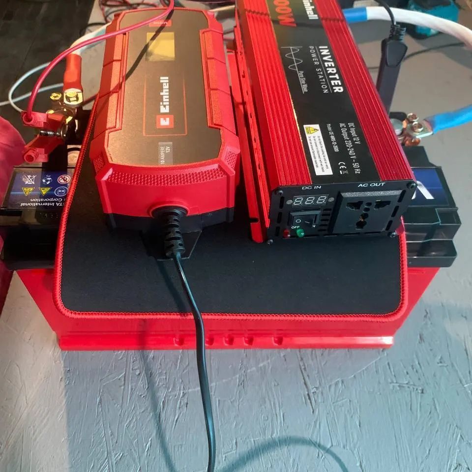 Зарядна станція 600-4500w 130 - 9600 вт/г

1. Батарея 110 Аг/1320 Вт/г