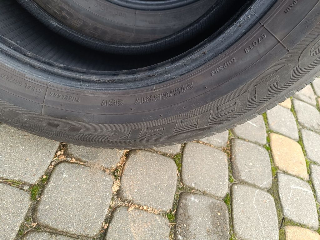 Sprzedam opony letnie 215/65/17 Bridgestone