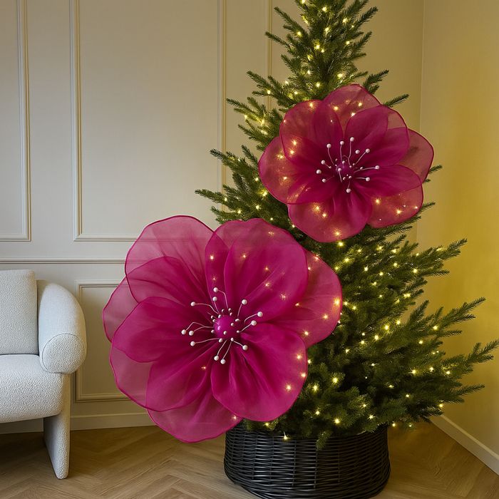 Квіти на ялинку, декор ялинки