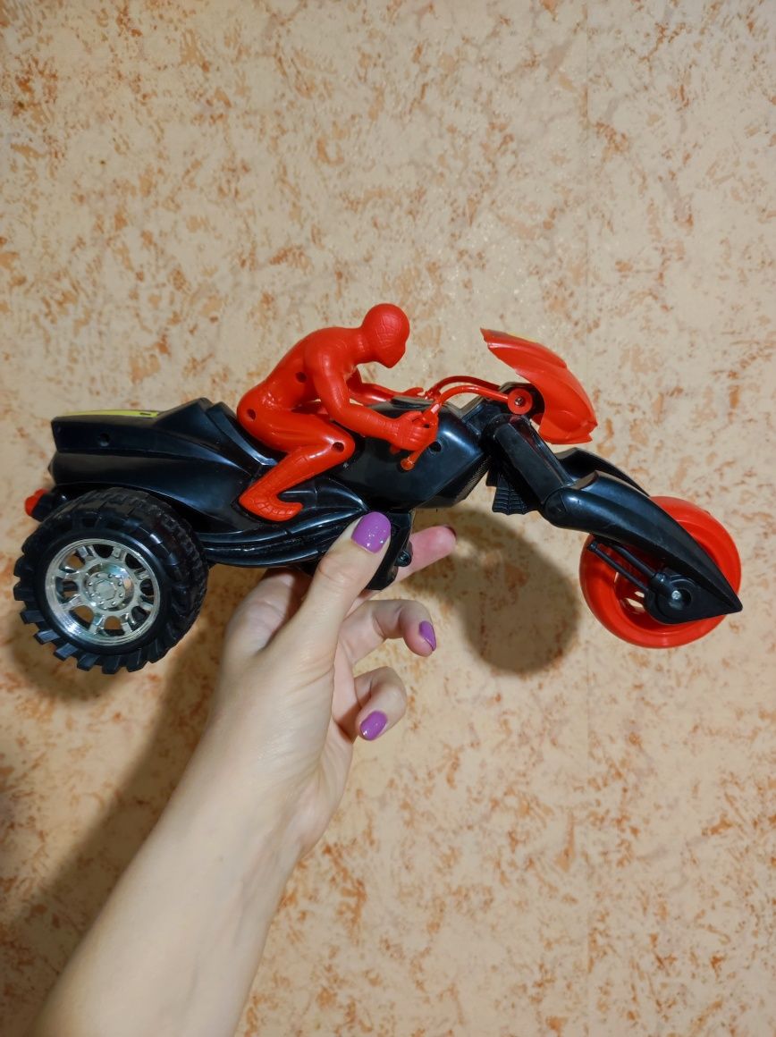 Человек-паук на мотоцикле 30 см