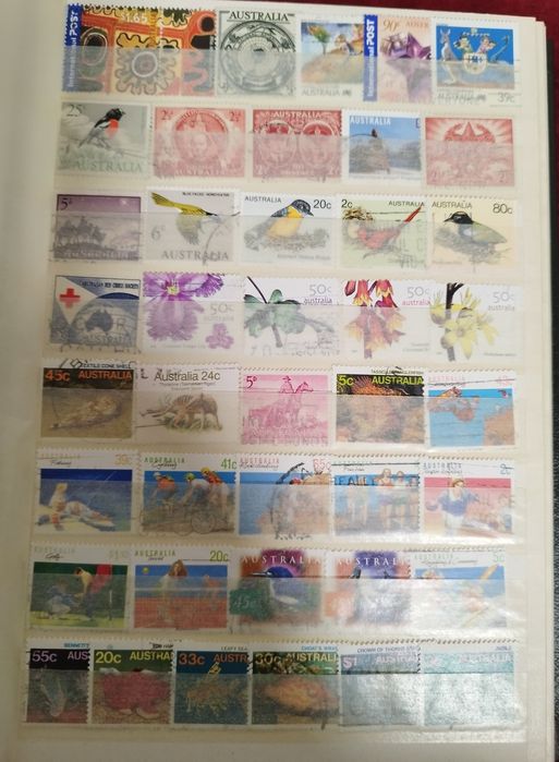 Classificador com 300 selos diferentes Austrália