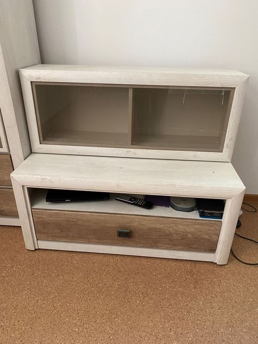 Тумба під телевізор,Вітрина навісна Коен 2