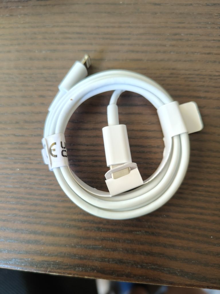 Kabel do ładowania iPhone typ Lightning