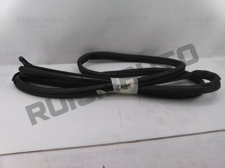 Borracha Capot  Porsche Cayenne I (9pa) [2002_2009] 3.2